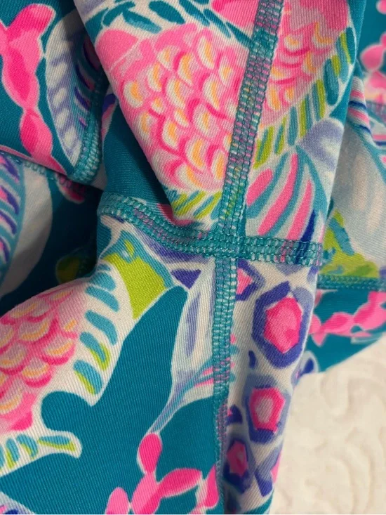 Lilly Pulitzer Luxletic Leggings M Capri length - Picture 2 of 3